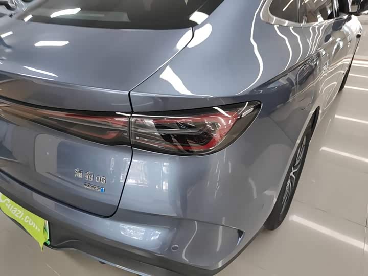 BYD Seal 06 Hybrid/EV, 2024 — фото 8 из 9