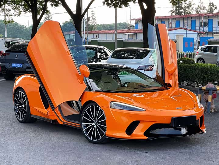 McLaren GT, 2022 — фото 3 из 9