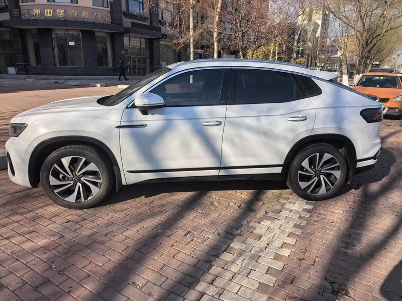 Volkswagen Tayron X, 2022 — фото 7 из 9