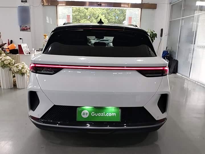 BAIC Arcfox Alpha T, 2023 — фото 6 из 9