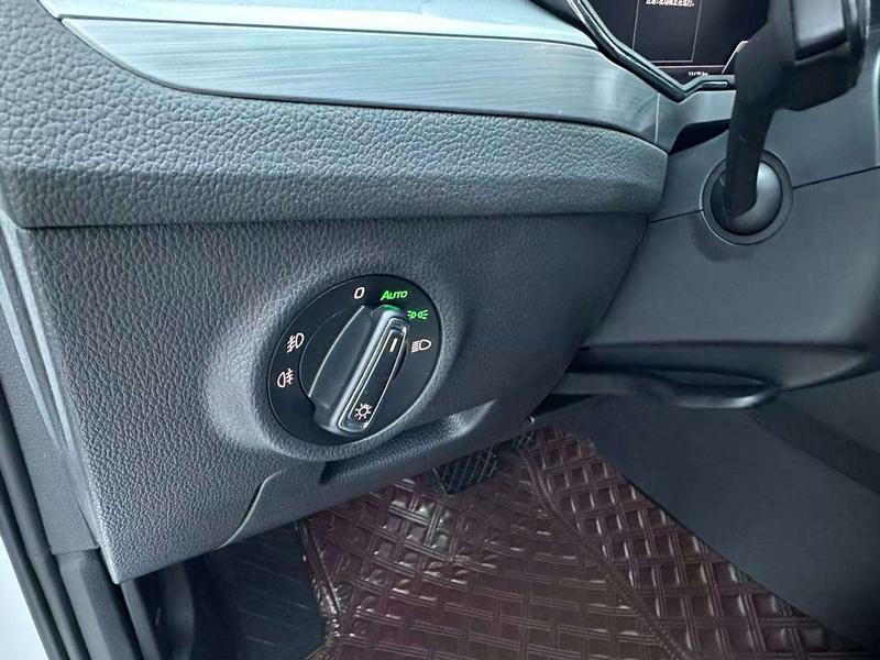Skoda Superb, 2023 — фото 12 из 12