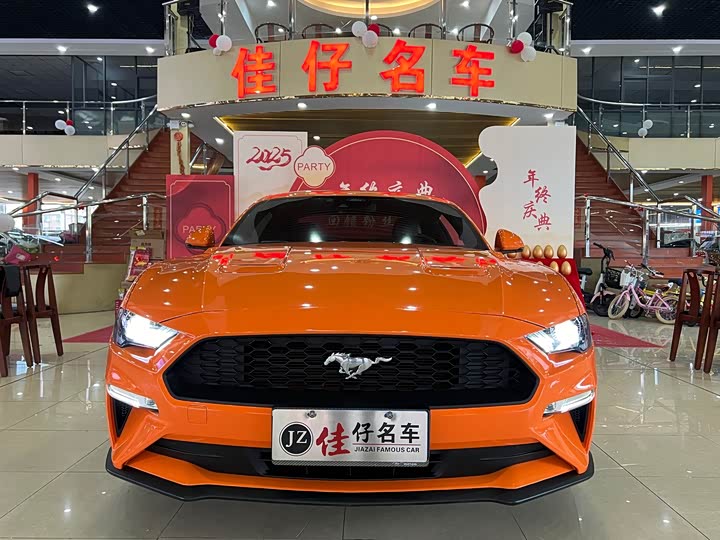 Ford Mustang, 2021 — фото 2 из 12