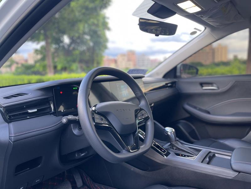 Roewe i5, 2025 — фото 10 из 12