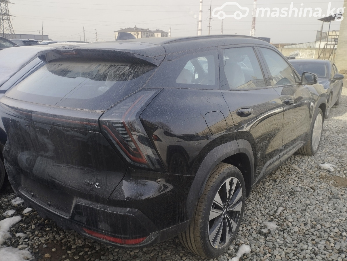Geely Atlas, 2025
