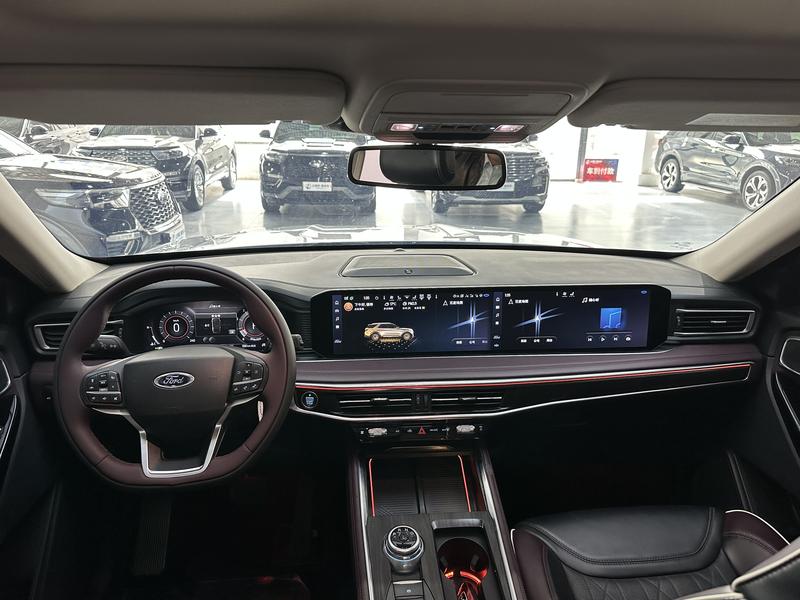 Ford Explorer, 2023 — фото 7 из 12