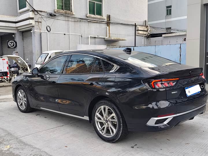Ford Mondeo, 2022 — фото 6 из 9