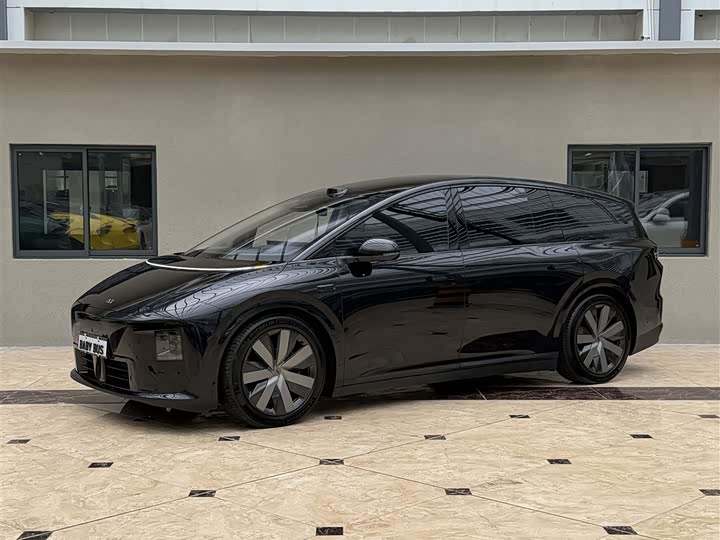LiXiang i8, 2025 — купить в Туле под ключ