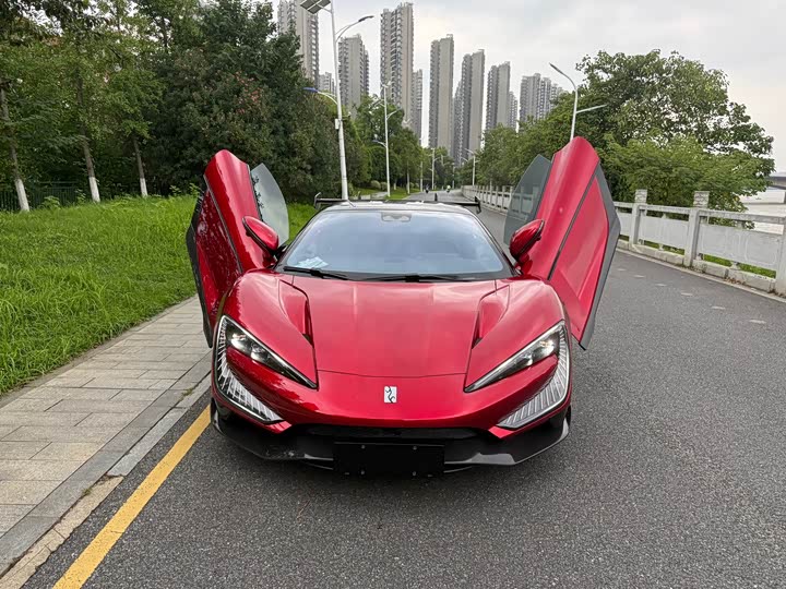 BYD Yangwang U9, 2024 — фото 7 из 9