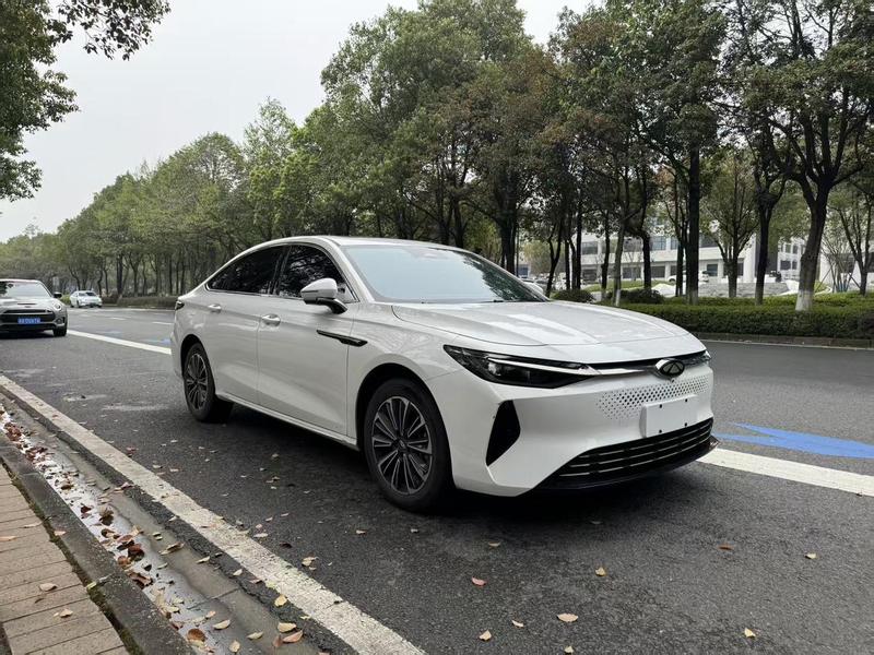 Chery Fulwin A8, 2024 — фото 3 из 11