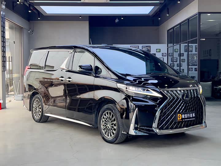 Lexus LM, 2021 — фото 3 из 9