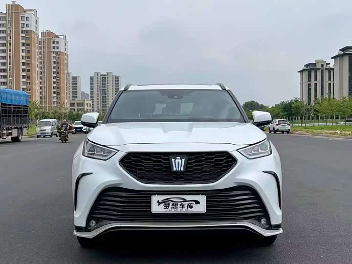 Toyota Crown Kluger, 2023 — фото 2 из 9