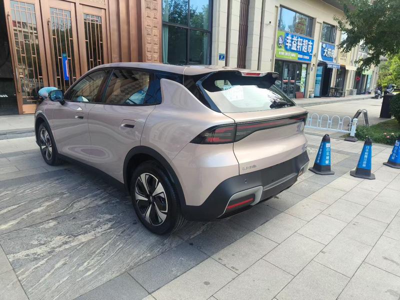 Changan Qiyuan (Nevo) Q05, 2025 — фото 4 из 9