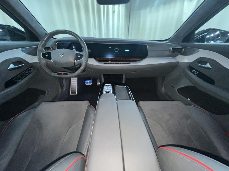 BAIC Arcfox Alpha S, 2023 — фото 7 из 10