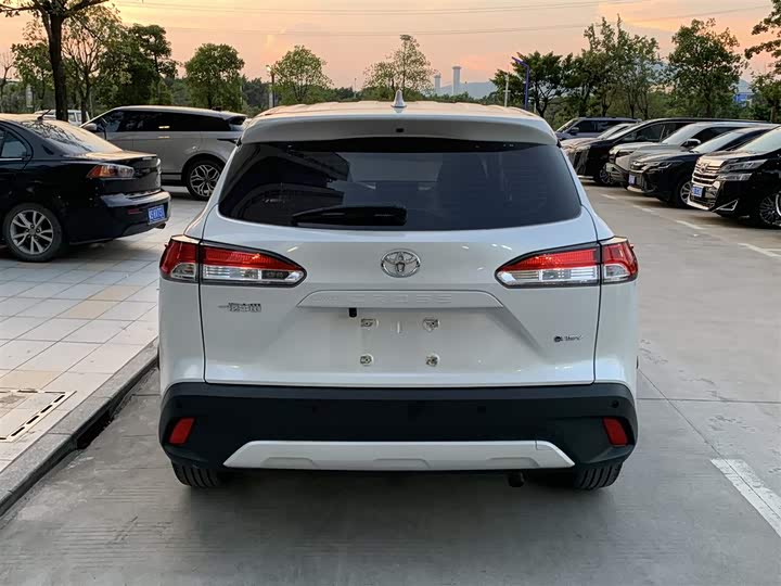 Toyota Corolla Cross, 2025 — фото 7 из 9