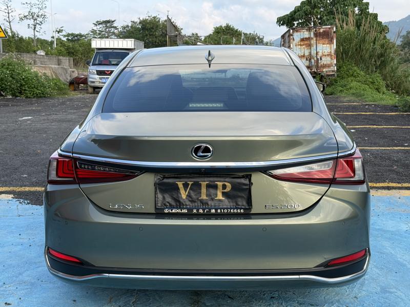 Lexus ES, 2021 — фото 5 из 11