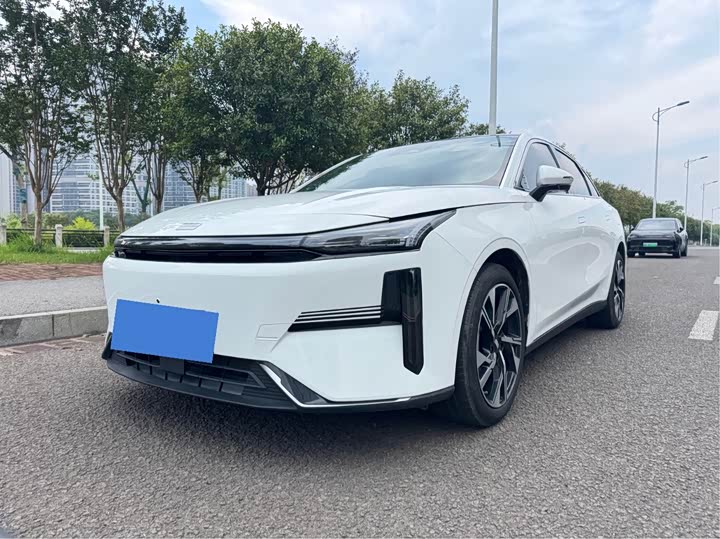 Geely Galaxy L6, 2023 — купить в Белгороде под ключ
