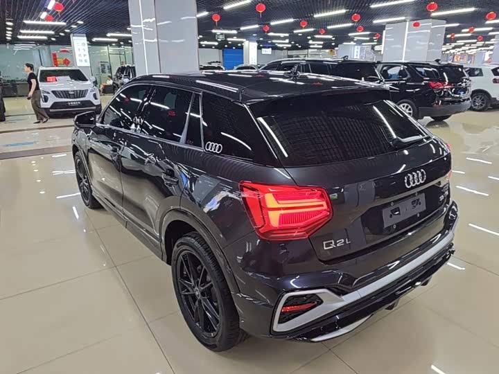 Audi Q2L, 2023 — фото 5 из 9