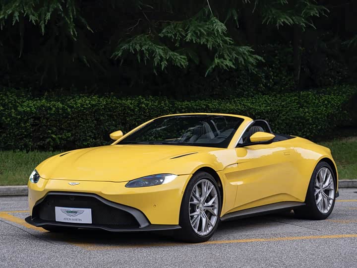 Aston Martin V8 Vantage, 2022 — купить в Уфе под ключ