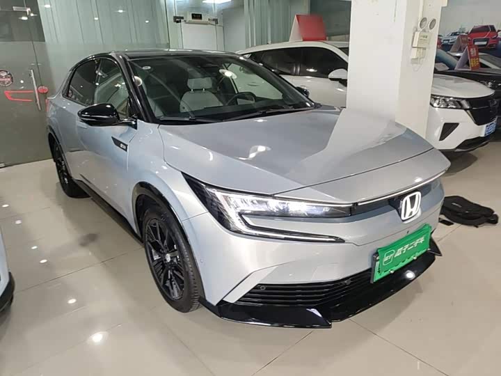 Honda e:NP2, 2025 — фото 4 из 9