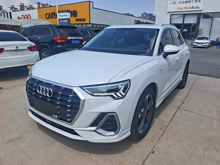 Audi Q3, 2022 — купить в Саратове под ключ