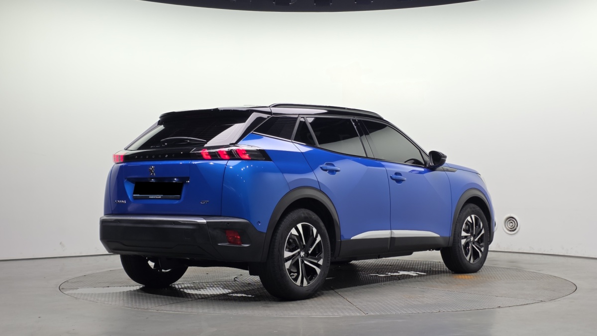Peugeot 2008, 2023 — фото 2 из 12