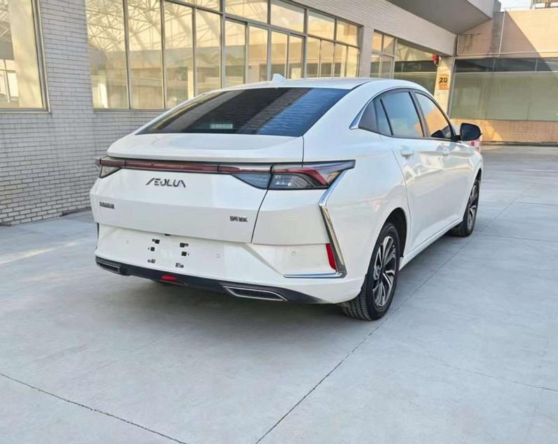 Dongfeng Aeolus Yixuan, 2022 — фото 6 из 11