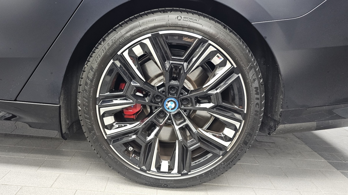 BMW i5, 2023 — фото 5 из 12