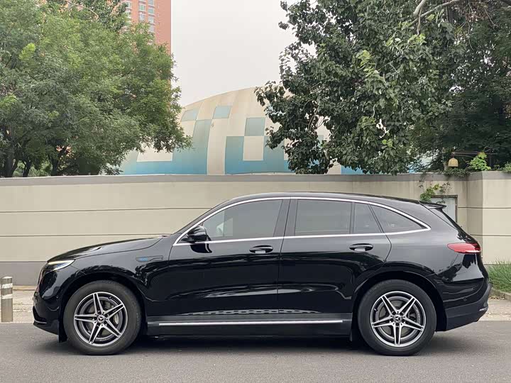 Mercedes-Benz EQC, 2021 — фото 2 из 9