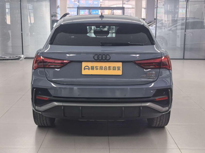 Audi Q3 Sportback, 2022 — фото 5 из 9