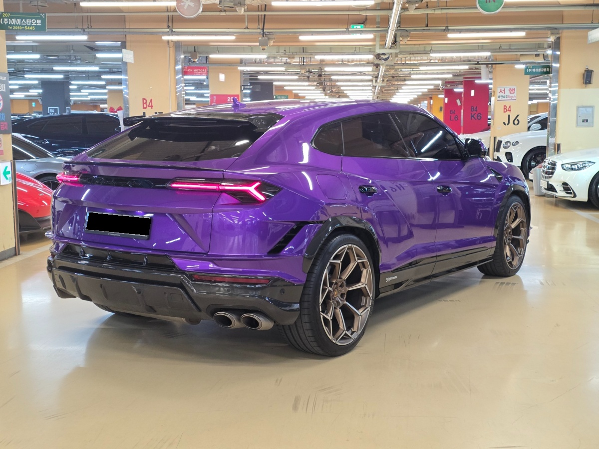 Lamborghini Urus, 2023 — фото 3 из 12