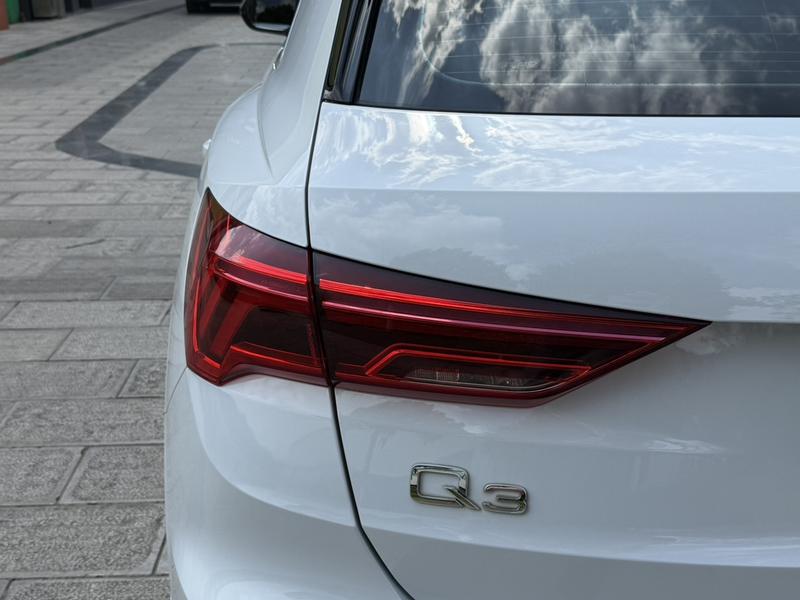 Audi Q3, 2022 — фото 10 из 12