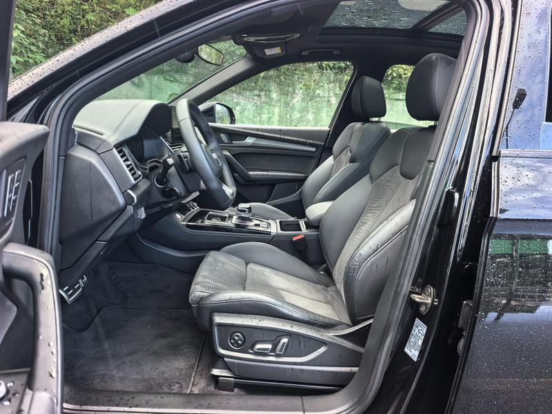 Audi Q5L Sportback, 2023 — фото 12 из 12