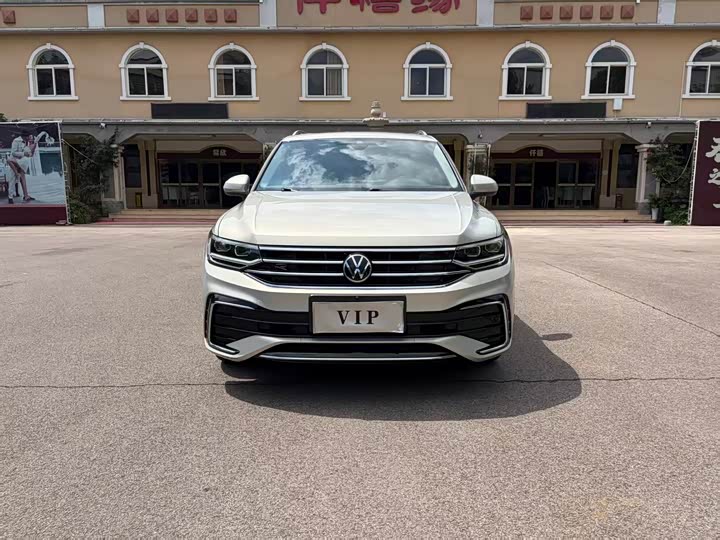 Volkswagen Tiguan L Pro, 2022 — фото 2 из 9