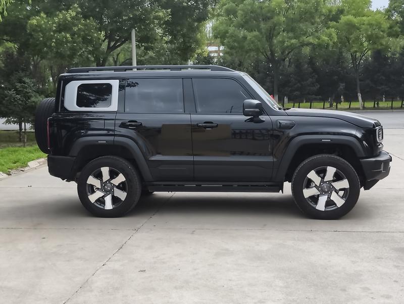 BAIC Beijing BJ40 Hybrid, 2025 — фото 8 из 12