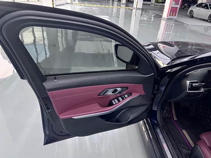 BMW i3, 2023 — фото 6 из 9