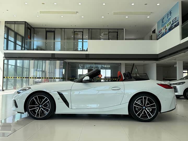 BMW Z4, 2022 — фото 3 из 9