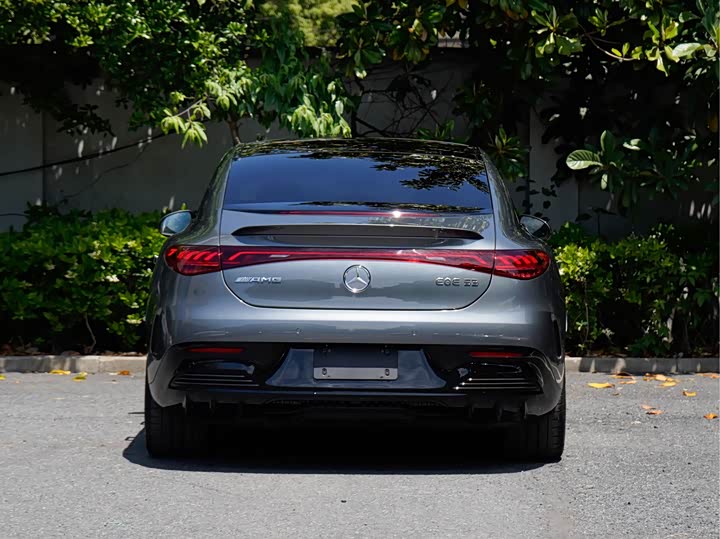 Mercedes-Benz EQE AMG, 2024 — фото 4 из 9