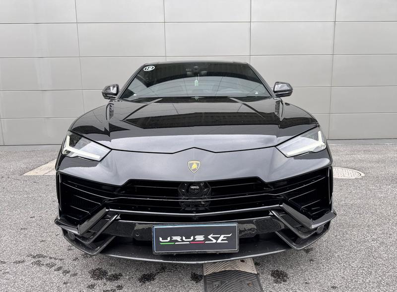Lamborghini Urus, 2023 — фото 2 из 12
