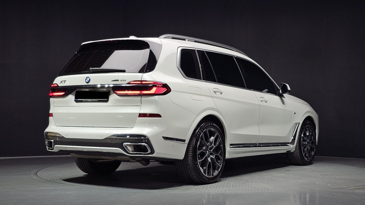 BMW X7, 2025 — фото 2 из 12