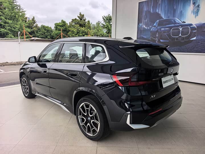 BMW X1, 2025 — фото 6 из 9