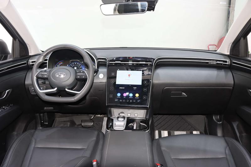 Hyundai Tucson L, 2022 — фото 10 из 12