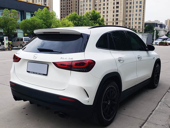 Mercedes-Benz GLA-Class AMG, 2022 — фото 5 из 9