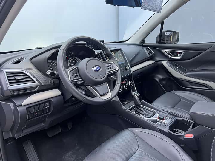 Subaru Forester, 2022 — фото 9 из 9