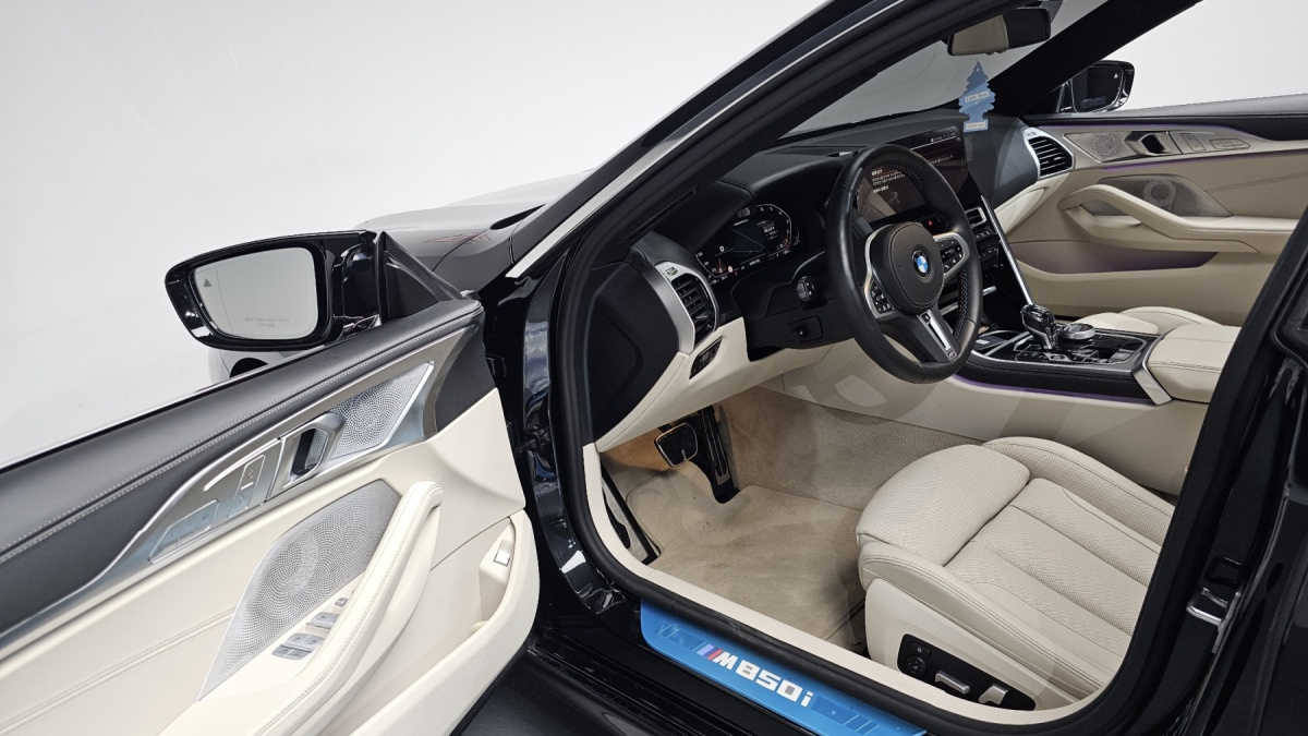 BMW 8 Series, 2024 — фото 9 из 12