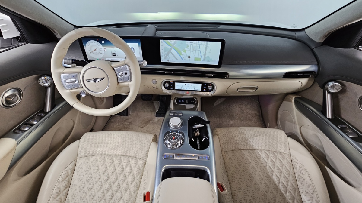 Genesis GV60, 2023 — фото 7 из 12
