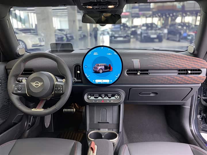 Mini Mini JCW, 2024 — фото 9 из 9