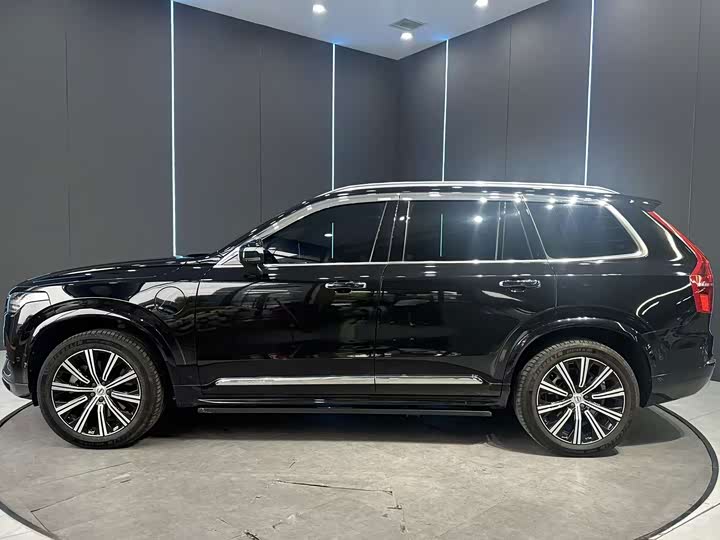 Volvo XC90 Hybrid, 2022 — фото 4 из 9