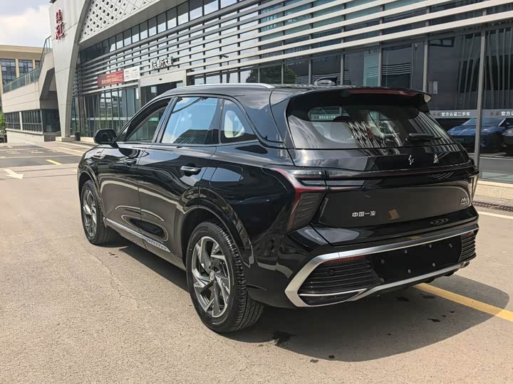 Hongqi HS3 Hybrid, 2025 — фото 9 из 9