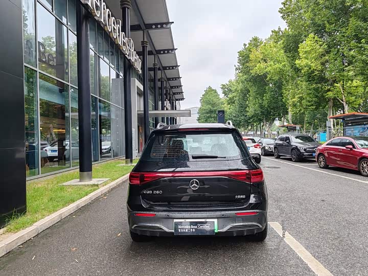 Mercedes-Benz EQB, 2024 — фото 6 из 9
