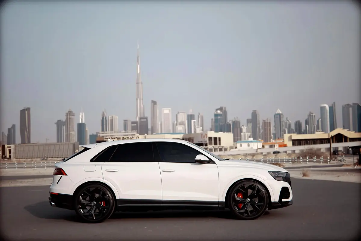 Audi RS Q8, 2023 — фото 4 из 10